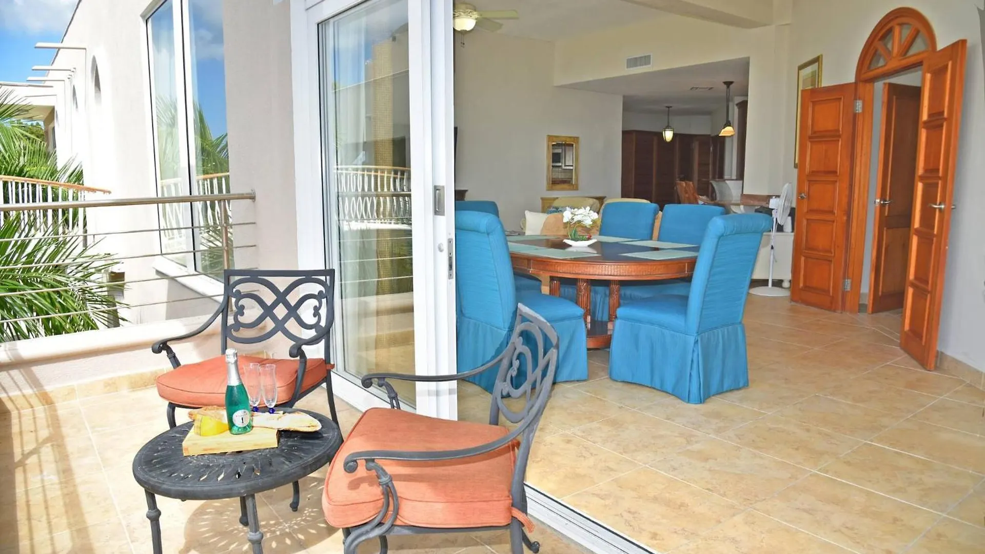 Oceanfront Paradise: Penthouse With Peloton Cupecoy  Cupecoy (Sint Maarten)