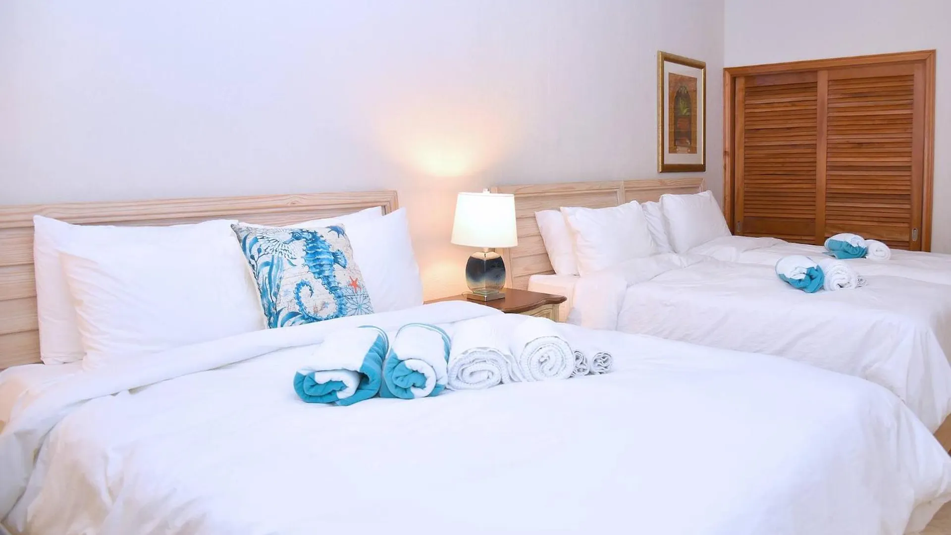 Oceanfront Paradise: Penthouse With Peloton Cupecoy  Apartment