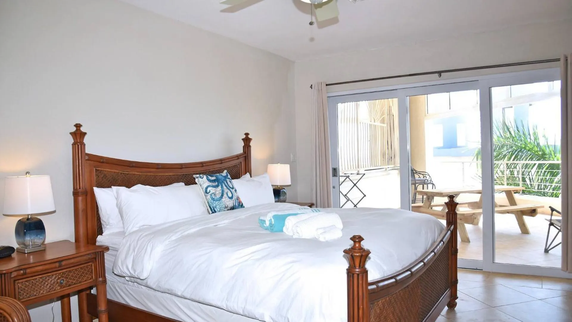 Oceanfront Paradise: Penthouse With Peloton Cupecoy  Sint Maarten/Saint Martin