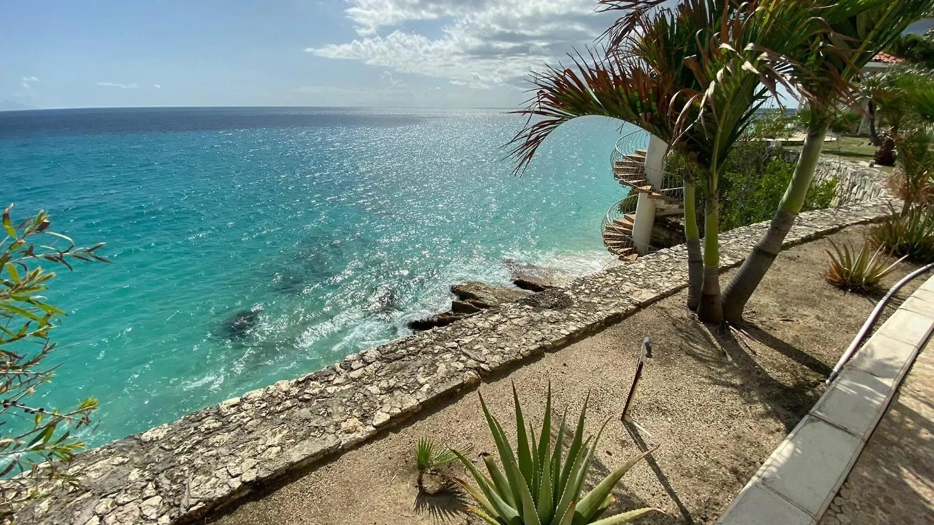 Oceanfront Paradise: Penthouse With Peloton Cupecoy  0*, Cupecoy (Sint Maarten) Sint Maarten/Saint Martin